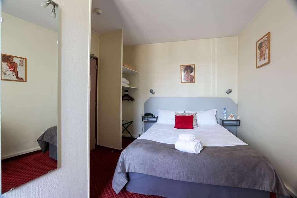 Brit Hotel Bleu Nuit Saintes Zimmer foto